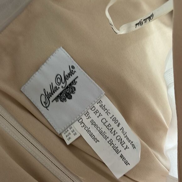 Stella York 7126 Plus Size tulle lace A-line wedding dress, size 26 - Picture 16 of 17